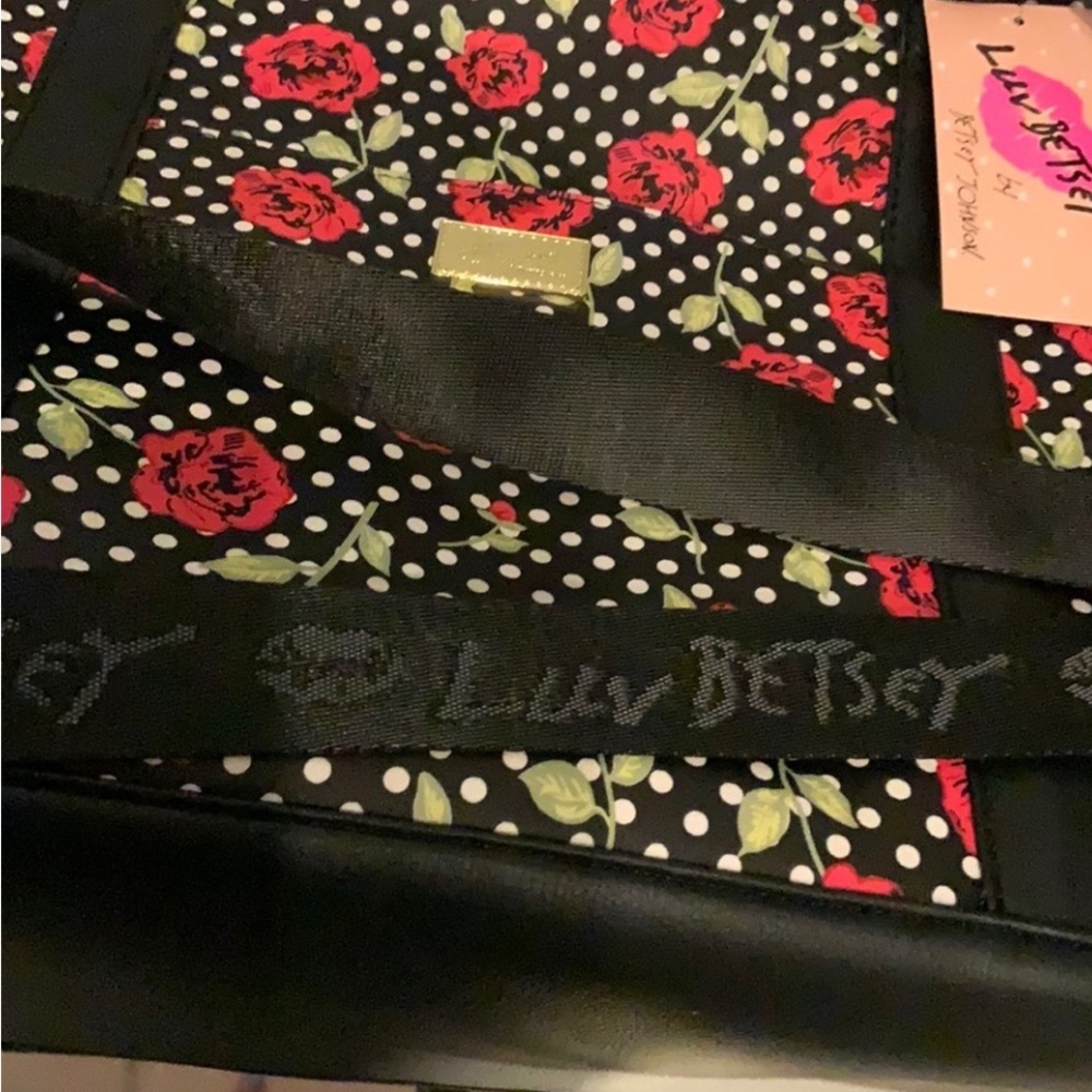 Betsey Johnson Weekender Bag and Crossbody Bag set NWT - Picture 14 of 16